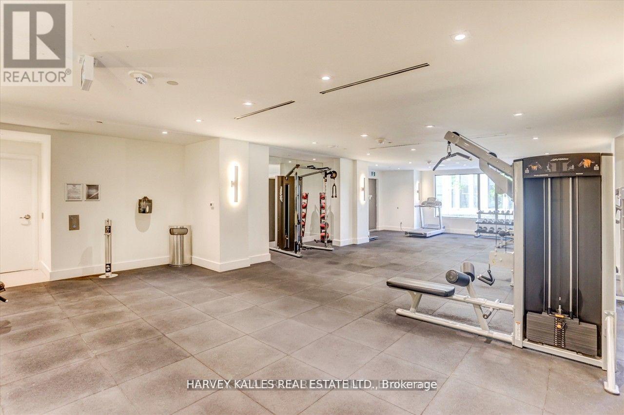 1808E - 8868 YONGE STREET