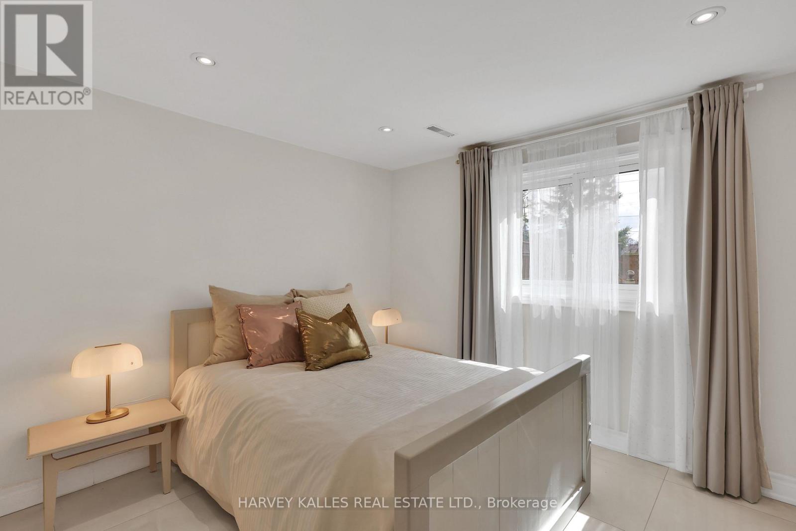 47 ABERFELDY CRESCENT