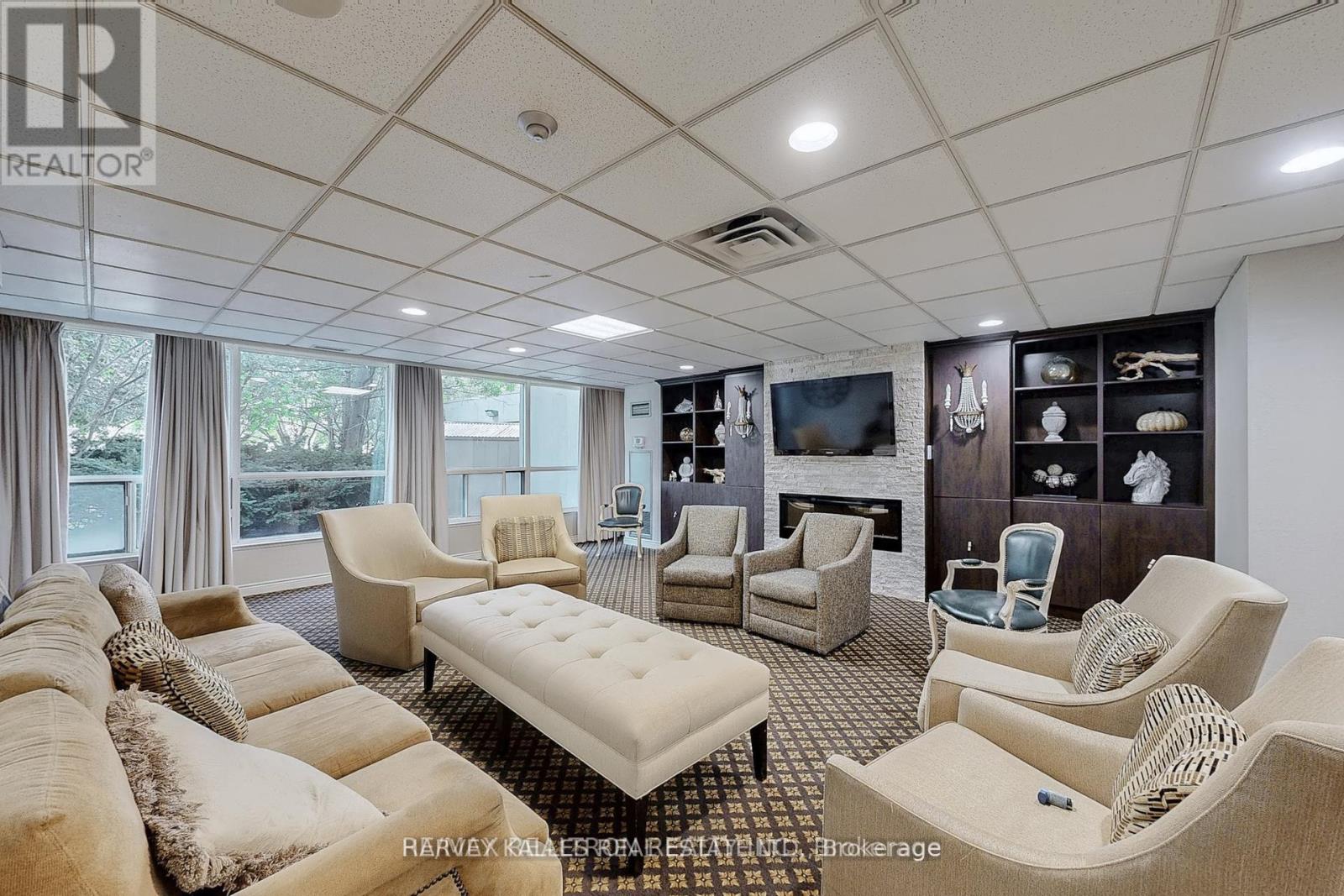 311 - 7300 YONGE STREET
