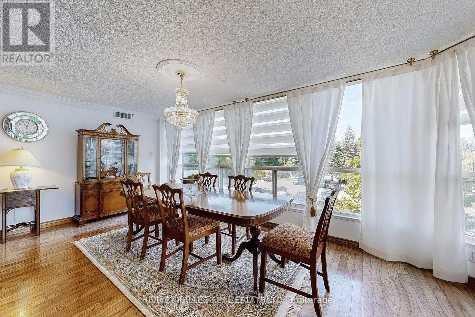 311 - 7300 YONGE STREET