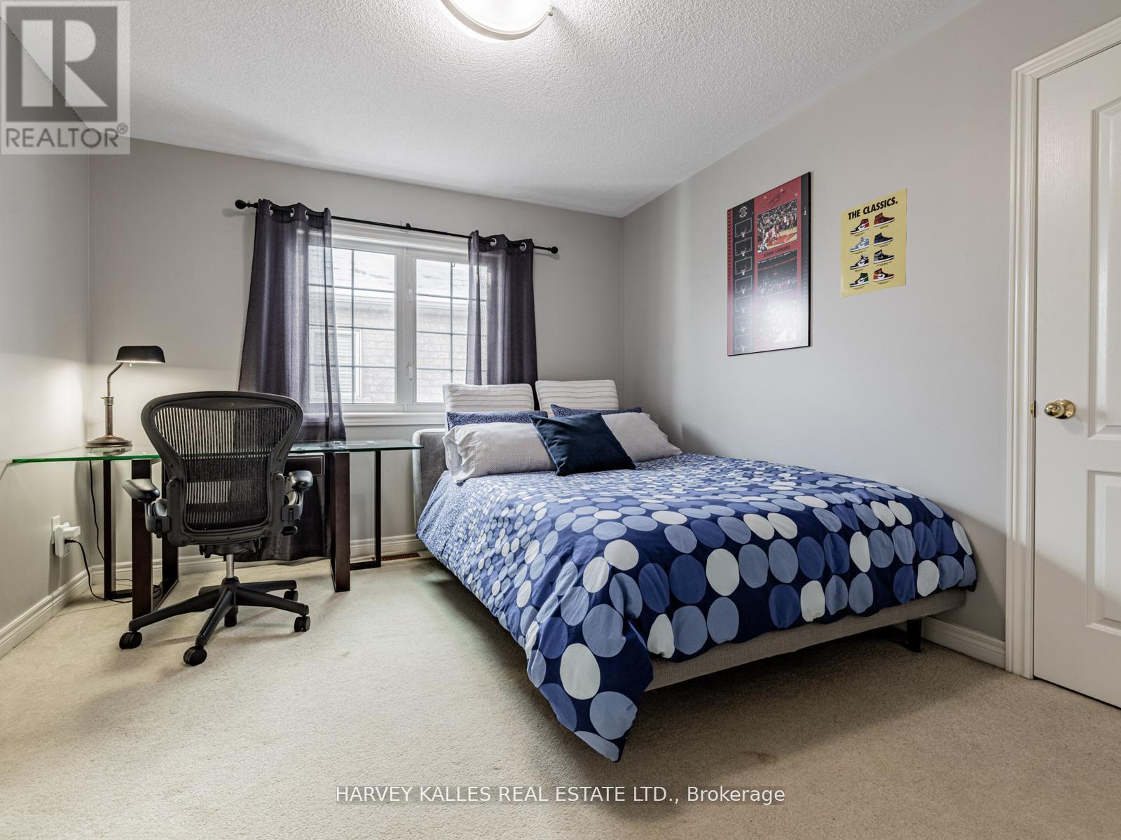 12 BARBERRY CRESCENT