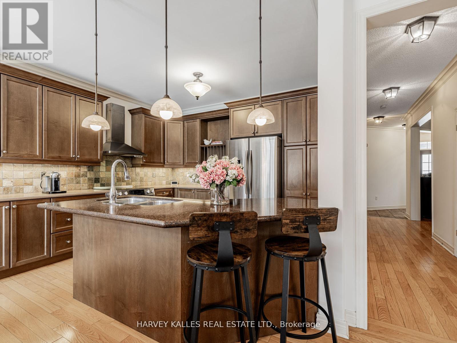 12 BARBERRY CRESCENT