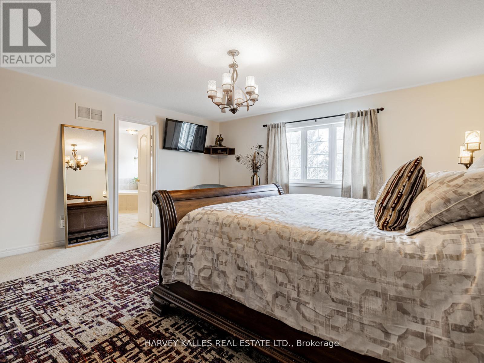 12 BARBERRY CRESCENT