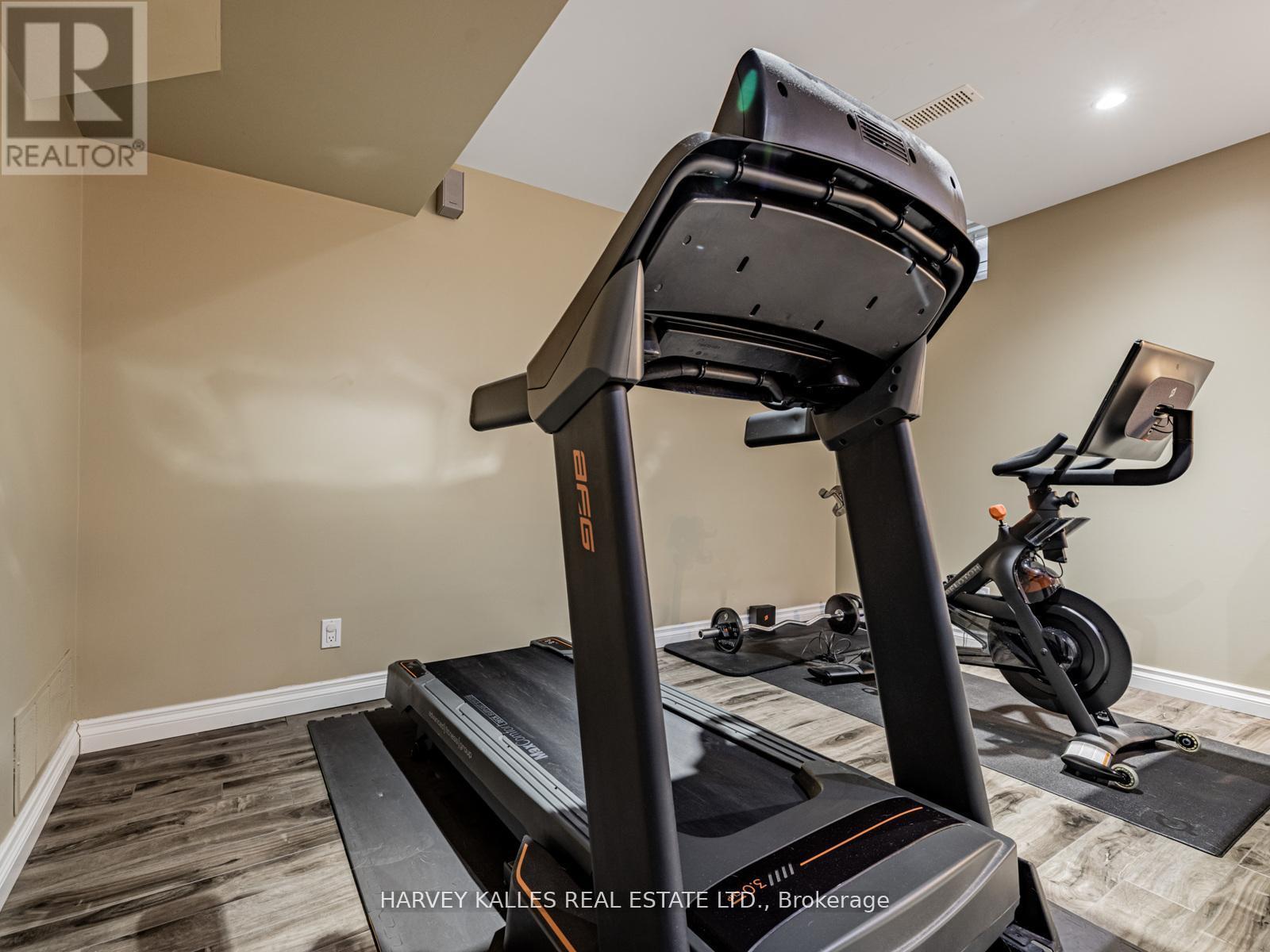 12 BARBERRY CRESCENT