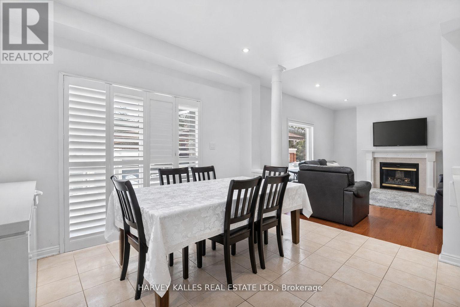 60 WOLFSON CRESCENT