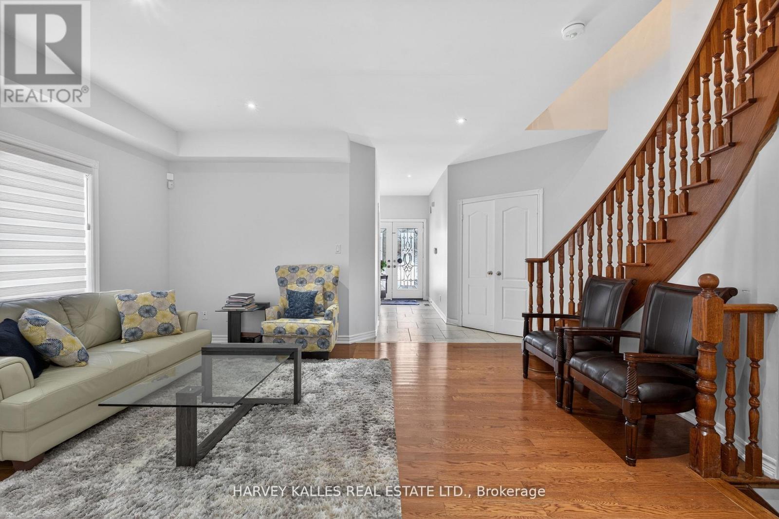 60 WOLFSON CRESCENT