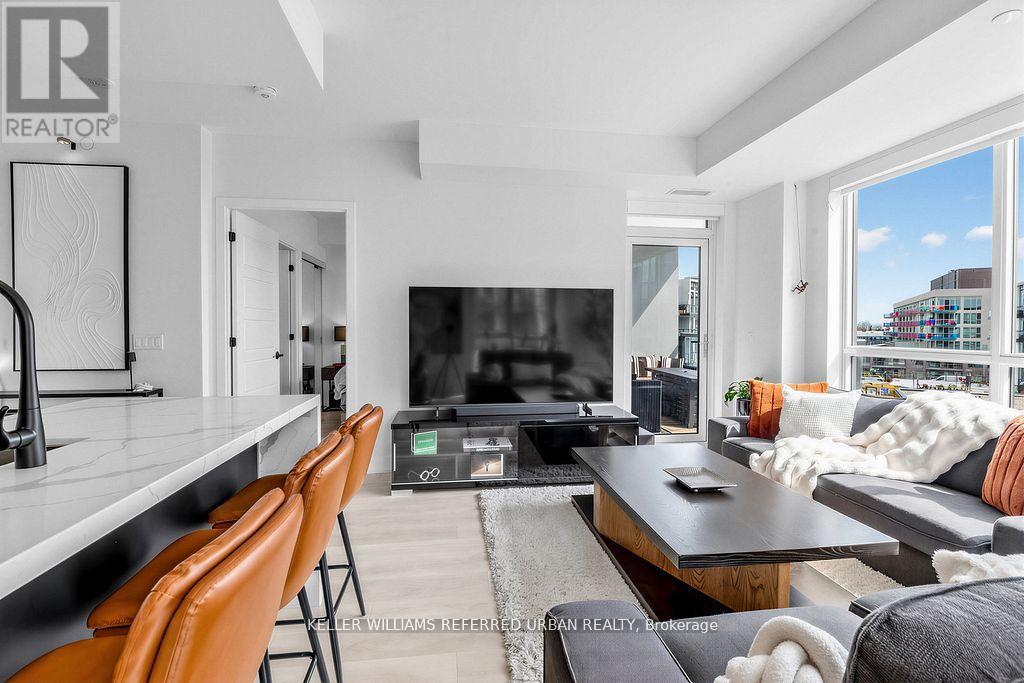 304 - 415 SEA RAY AVENUE