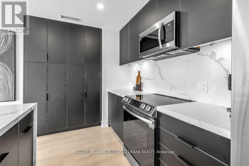 304 - 415 SEA RAY AVENUE