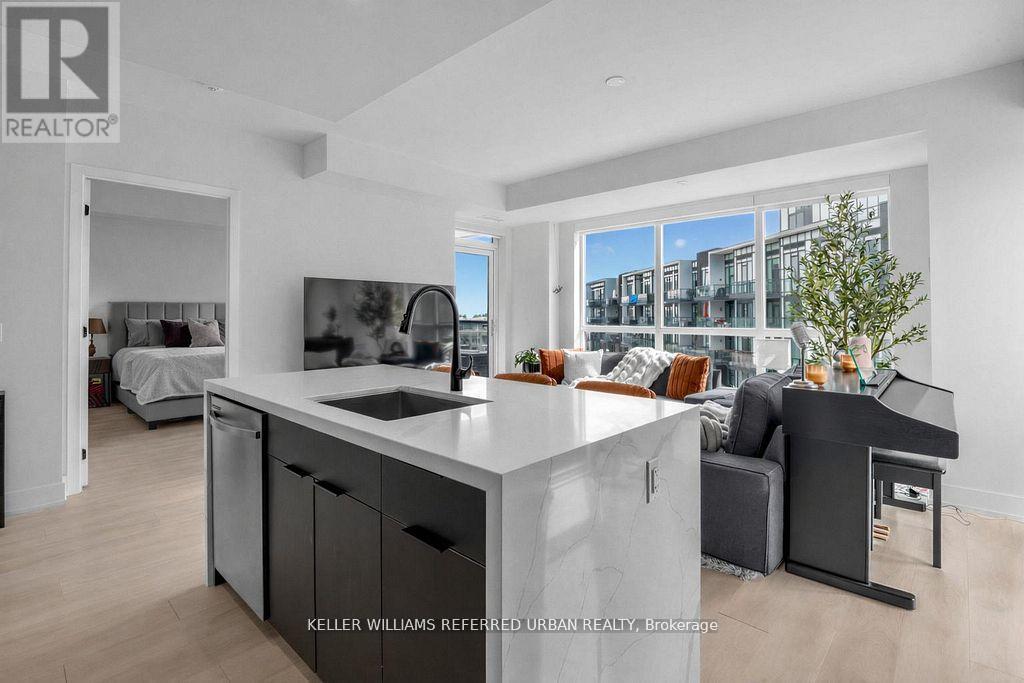 304 - 415 SEA RAY AVENUE