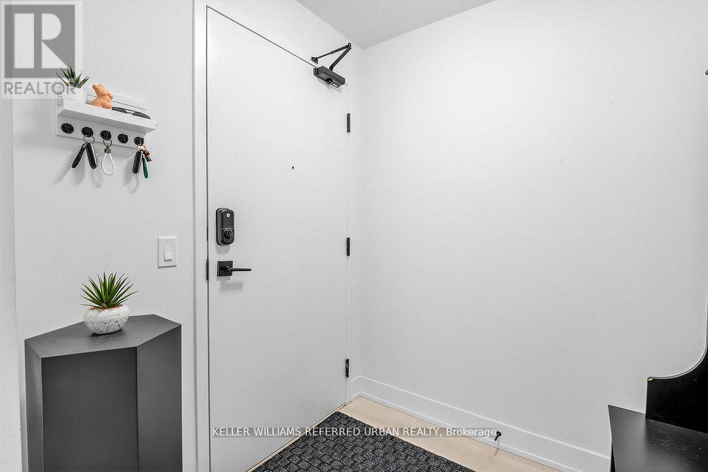 304 - 415 SEA RAY AVENUE