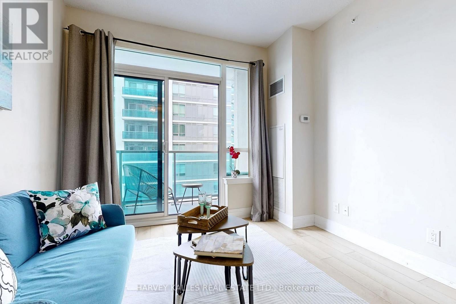 1511 - 7167 YONGE STREET