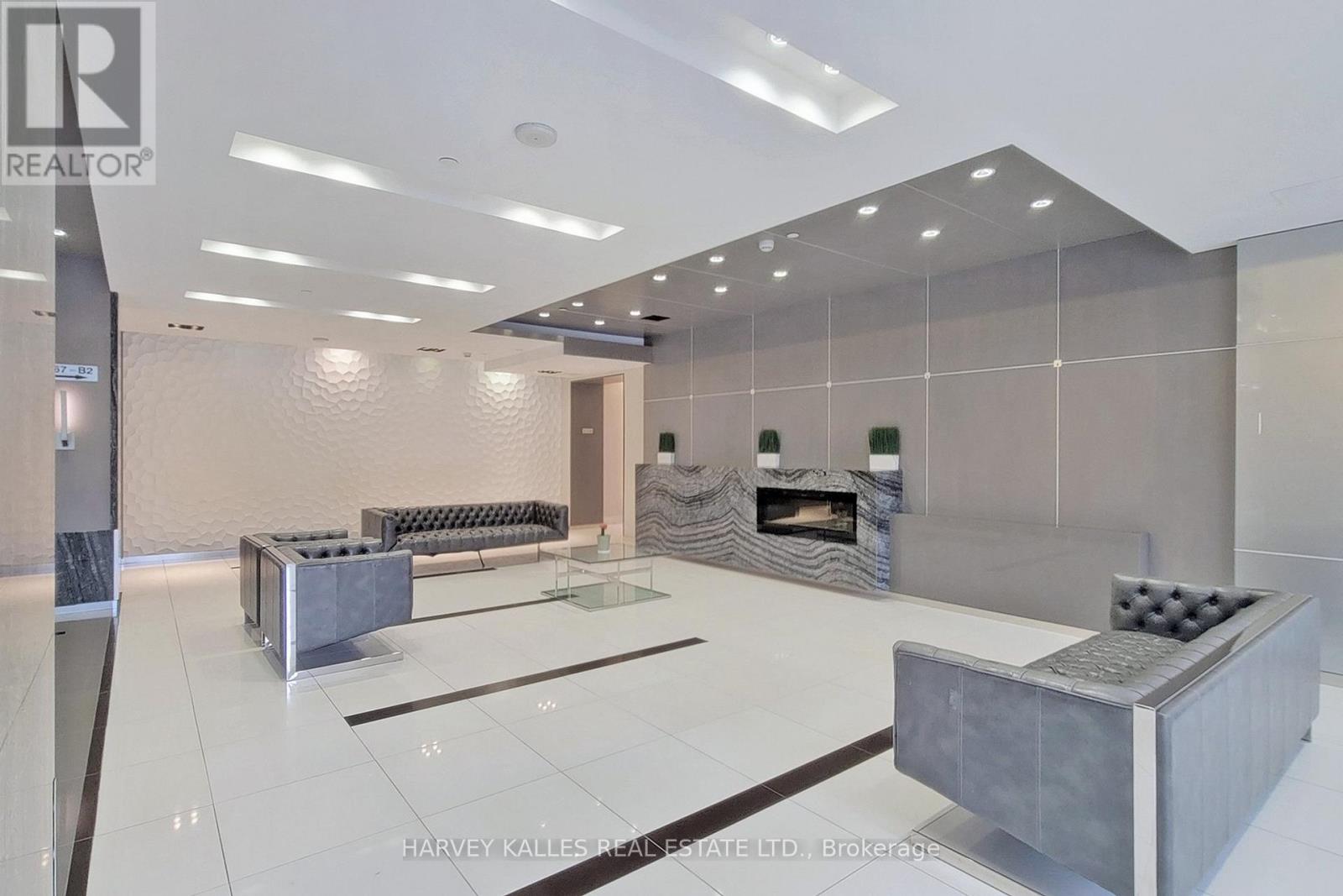 1511 - 7167 YONGE STREET