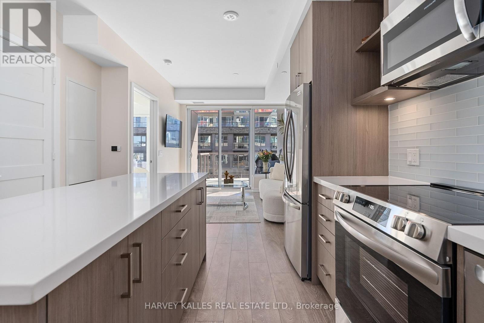 243 - 333 SUNSEEKER AVENUE