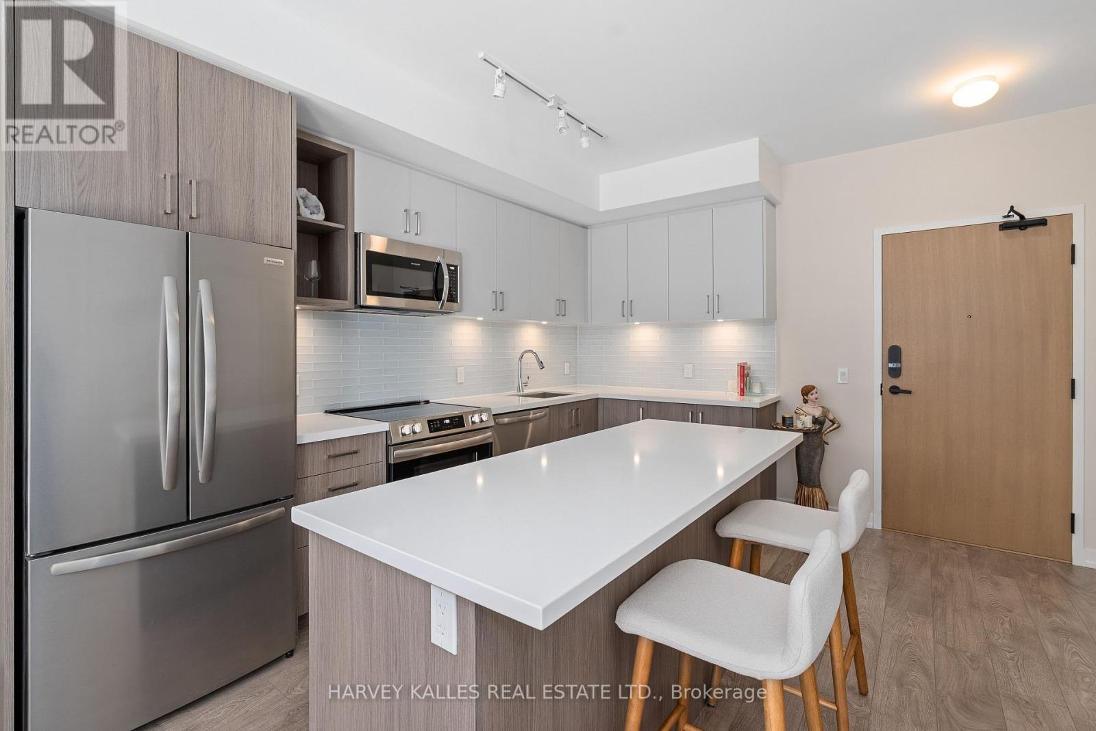 243 - 333 SUNSEEKER AVENUE