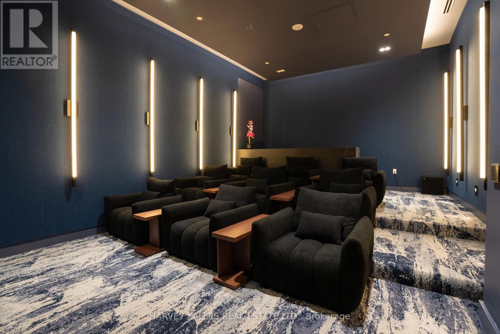 243 - 333 SUNSEEKER AVENUE