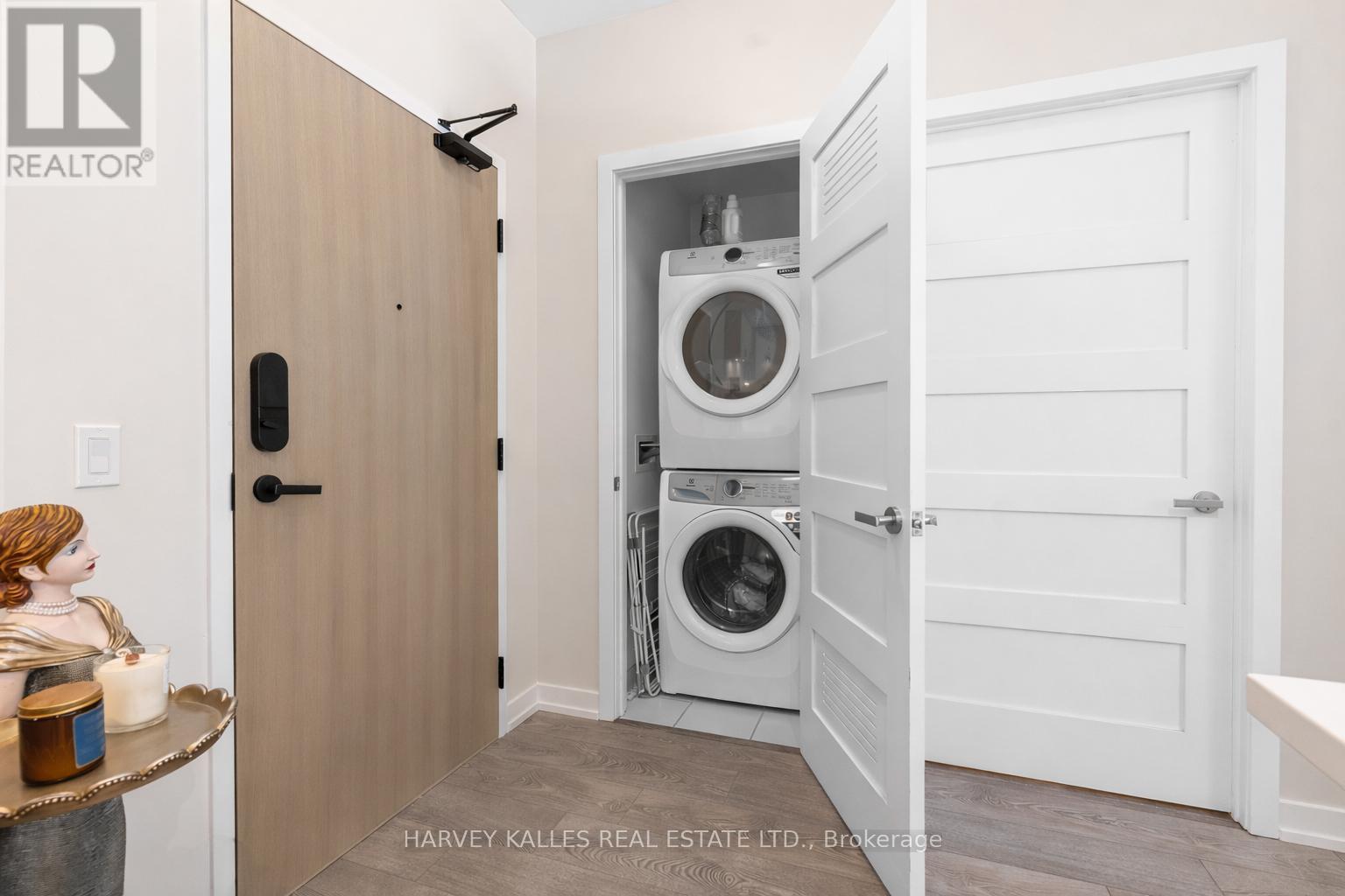 243 - 333 SUNSEEKER AVENUE