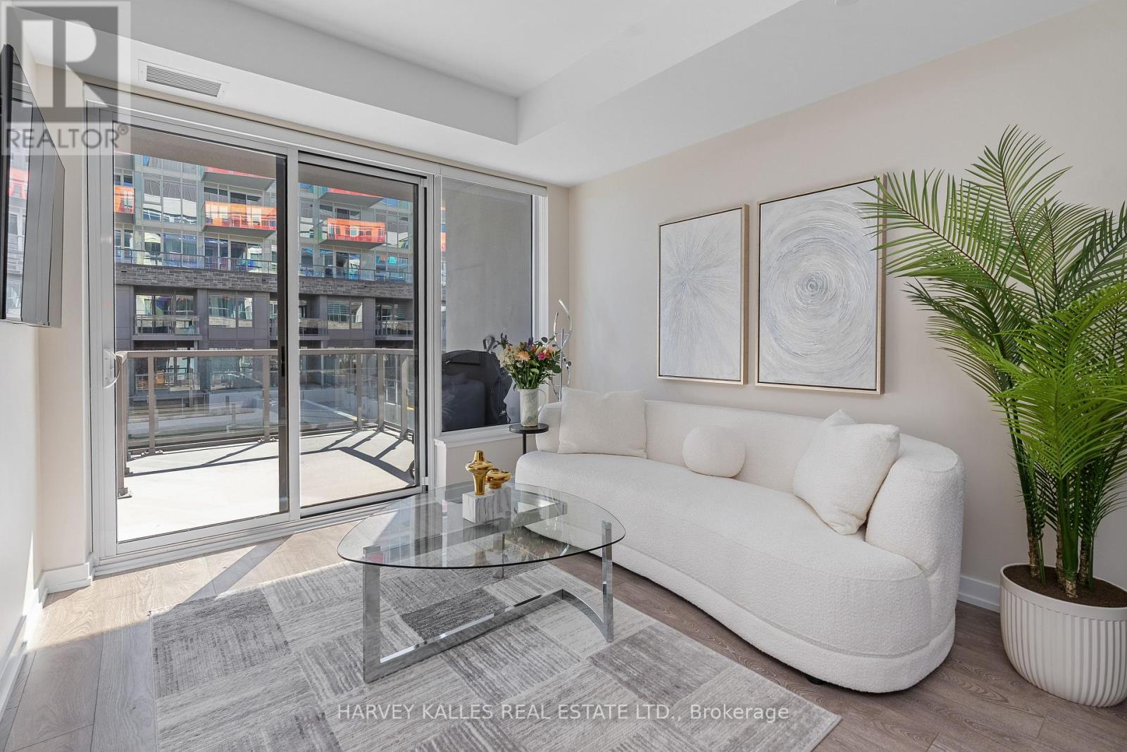 243 - 333 SUNSEEKER AVENUE