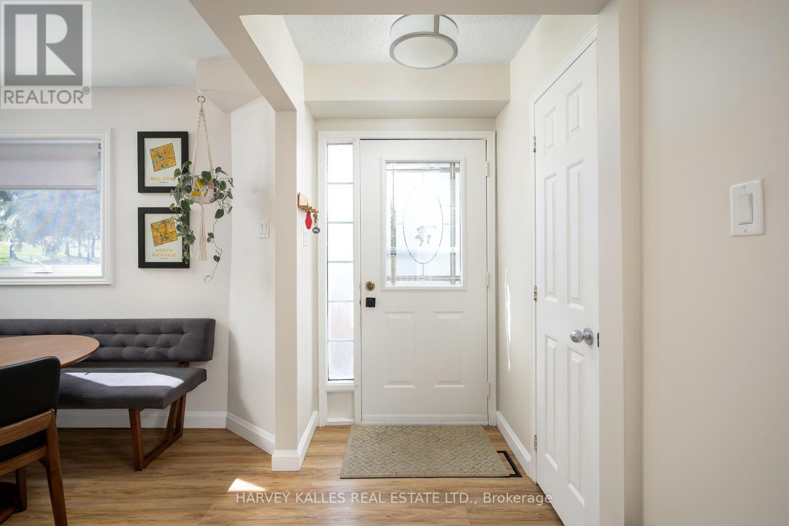 510 PICKERING CRESCENT
