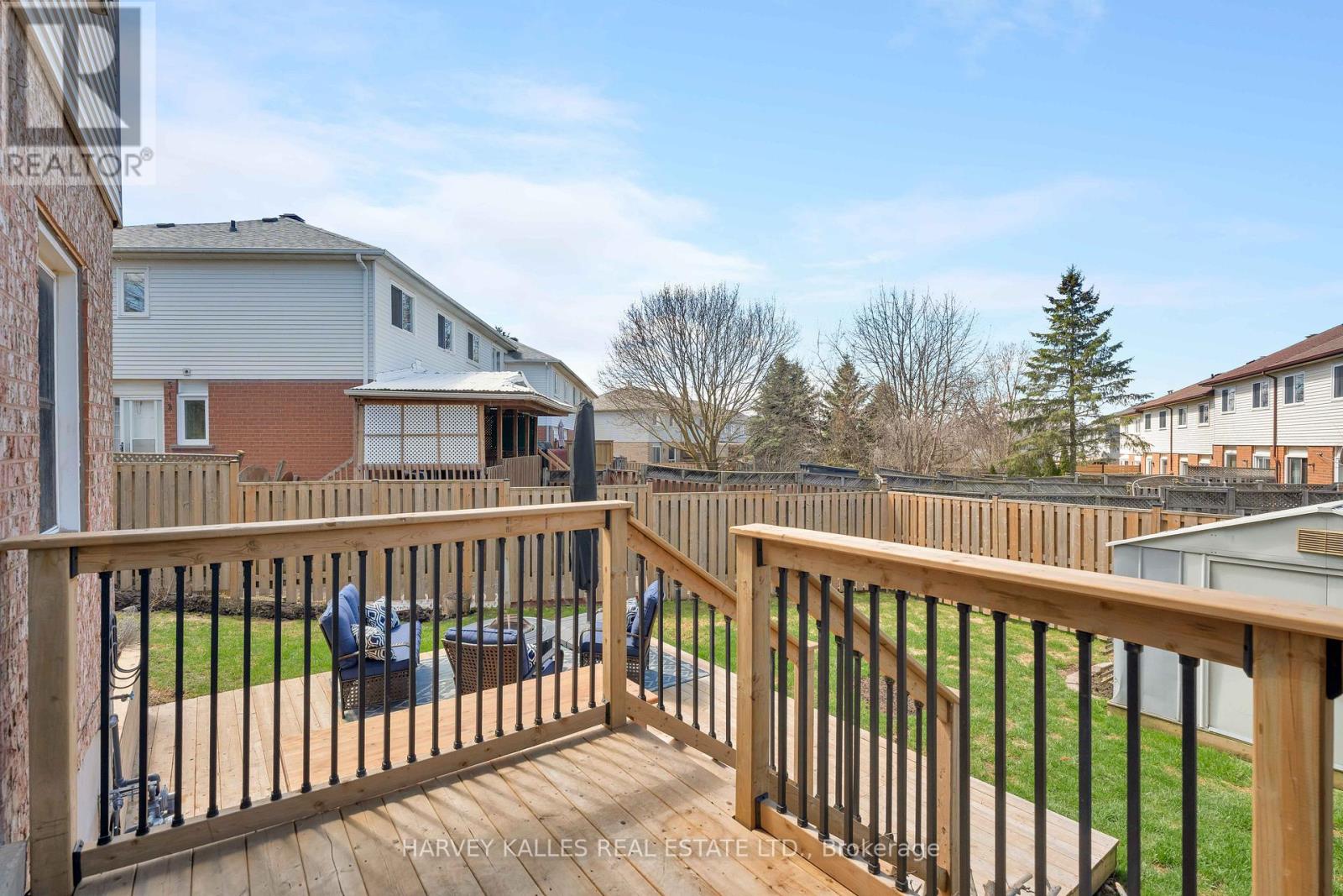 510 PICKERING CRESCENT