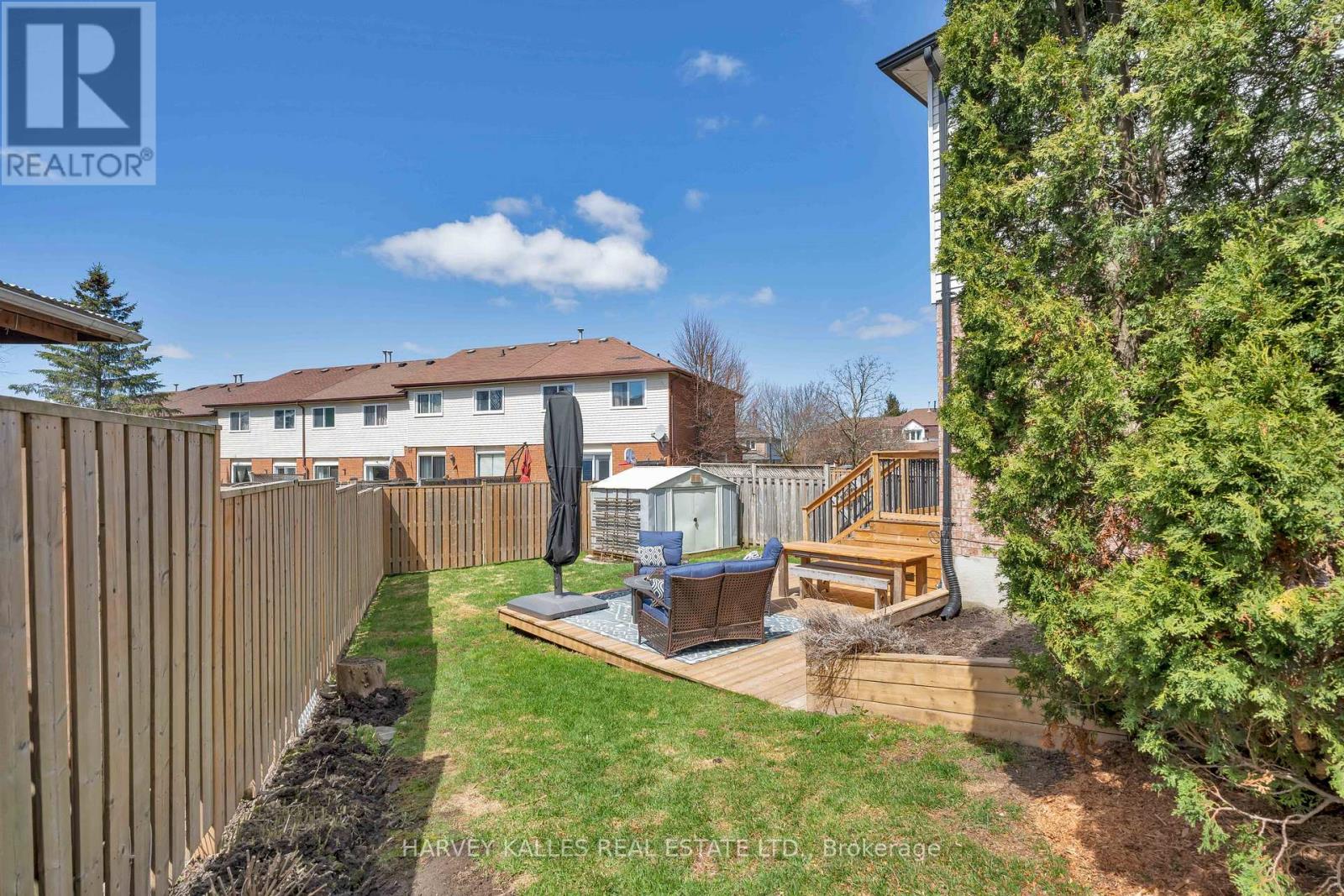 510 PICKERING CRESCENT