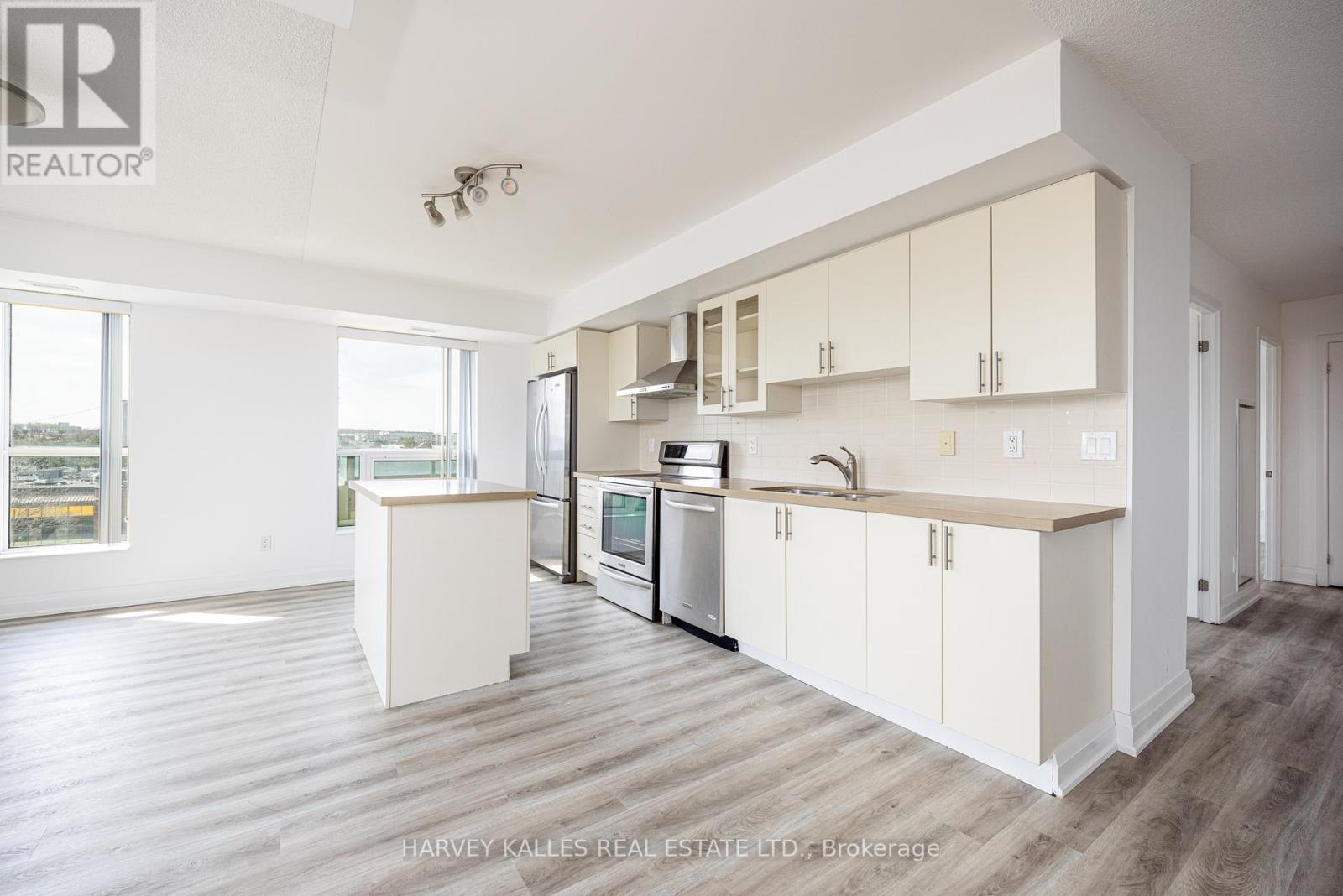 317 - 75 NORMAN BETHUNE AVENUE