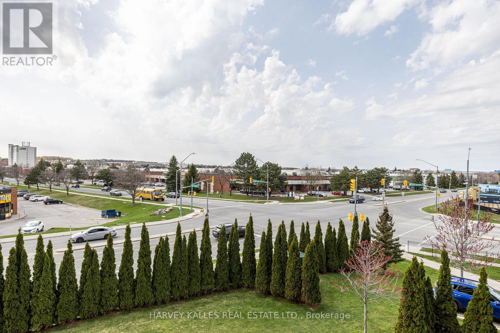 317 - 75 NORMAN BETHUNE AVENUE