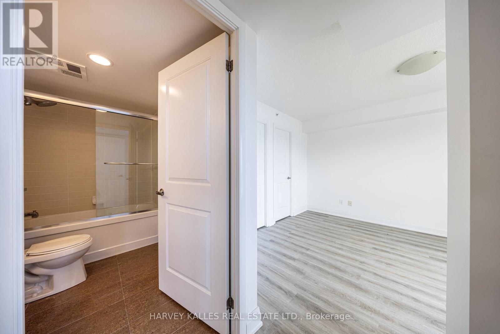 317 - 75 NORMAN BETHUNE AVENUE