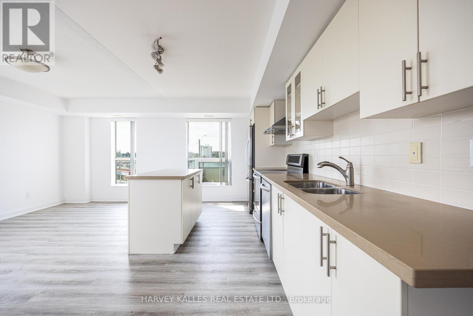 317 - 75 NORMAN BETHUNE AVENUE