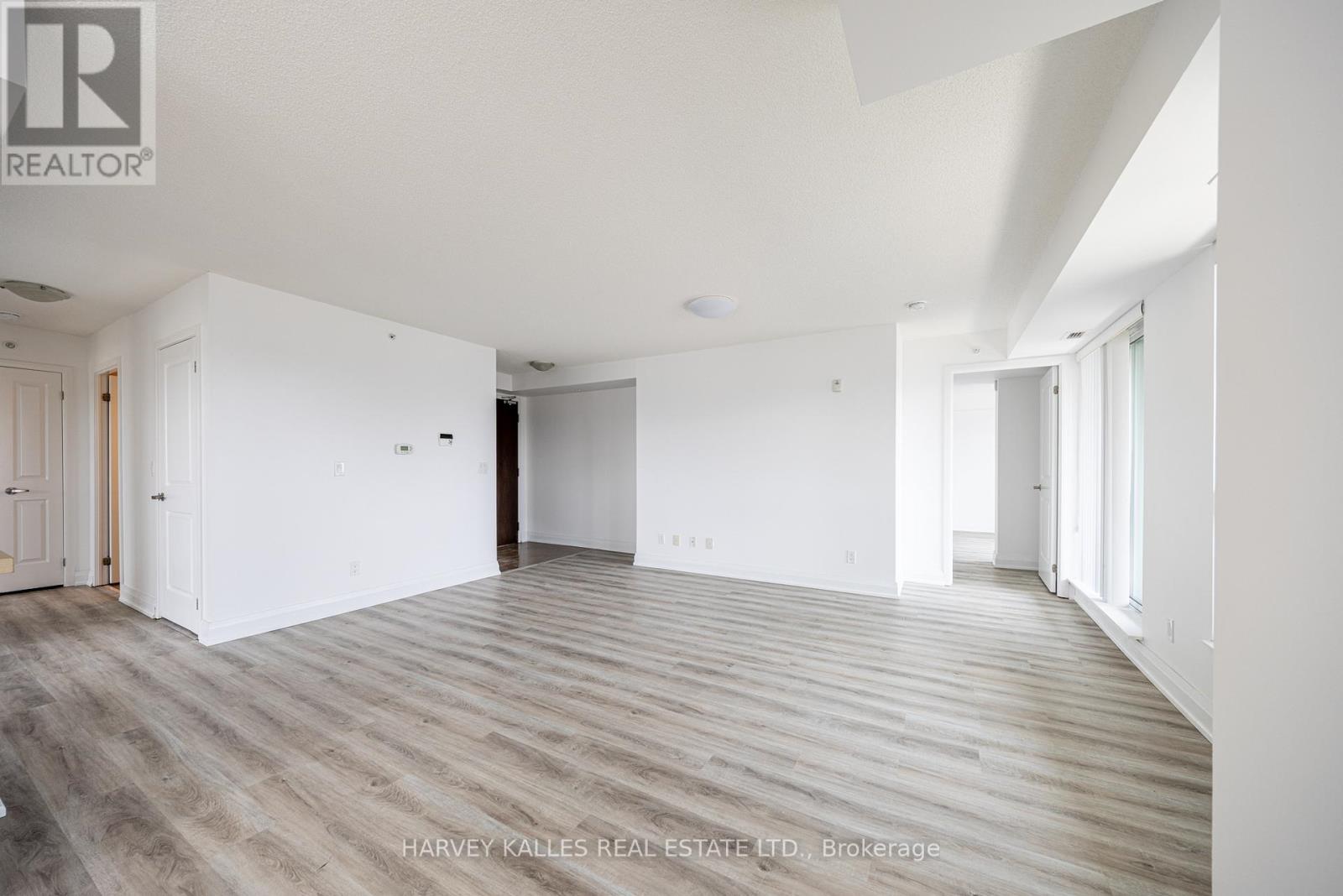 317 - 75 NORMAN BETHUNE AVENUE