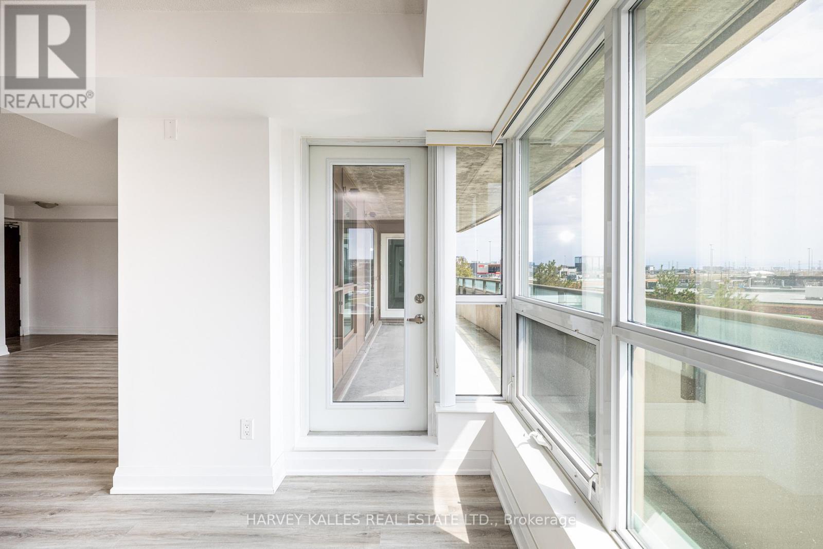 317 - 75 NORMAN BETHUNE AVENUE