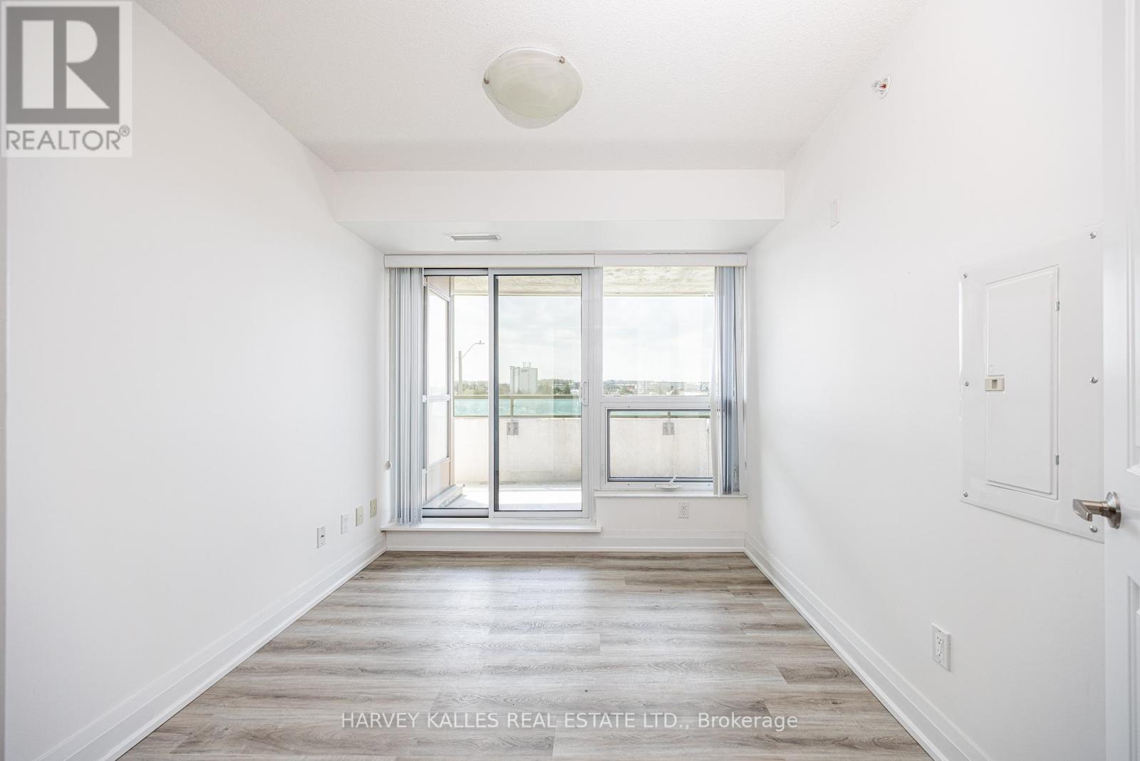 317 - 75 NORMAN BETHUNE AVENUE
