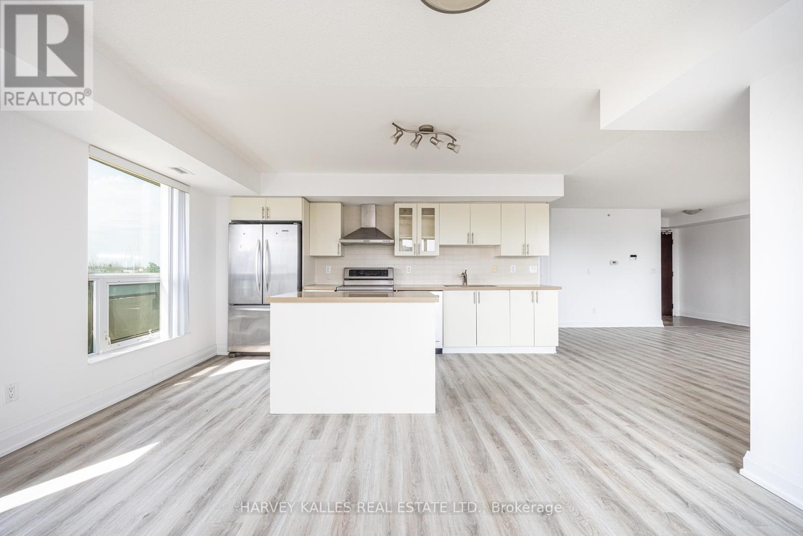 317 - 75 NORMAN BETHUNE AVENUE