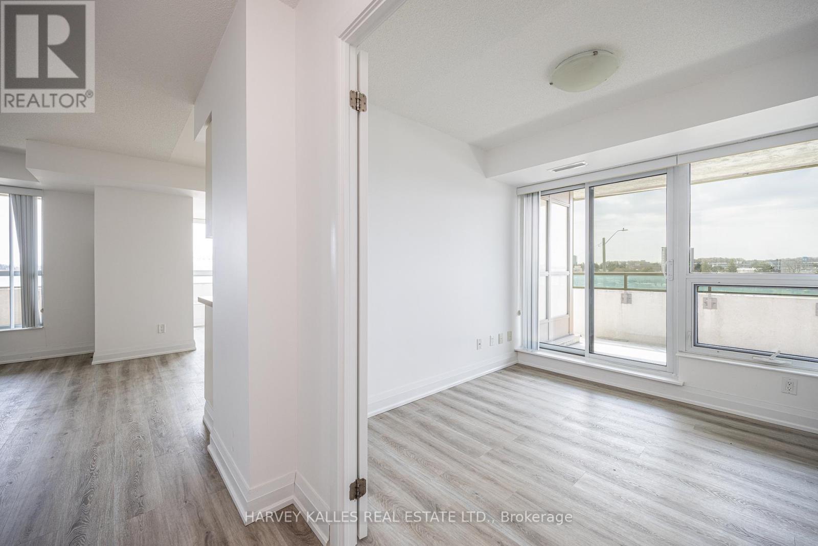 317 - 75 NORMAN BETHUNE AVENUE