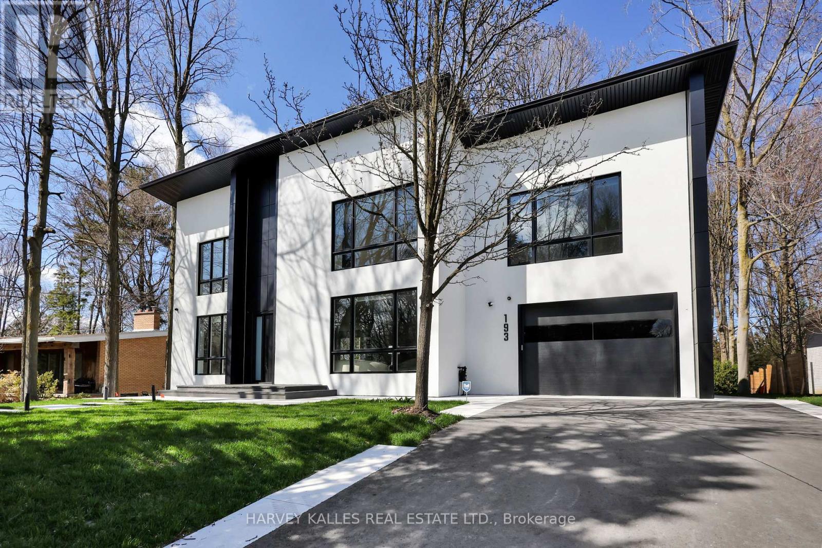 193 BEECHWOOD CRESCENT