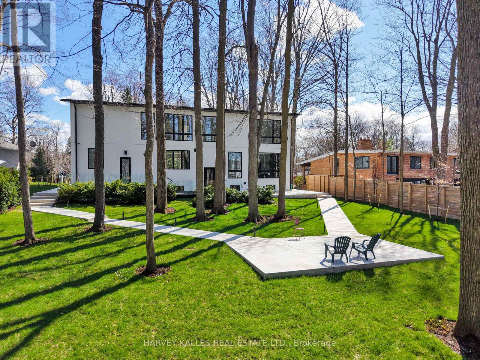 193 BEECHWOOD CRESCENT