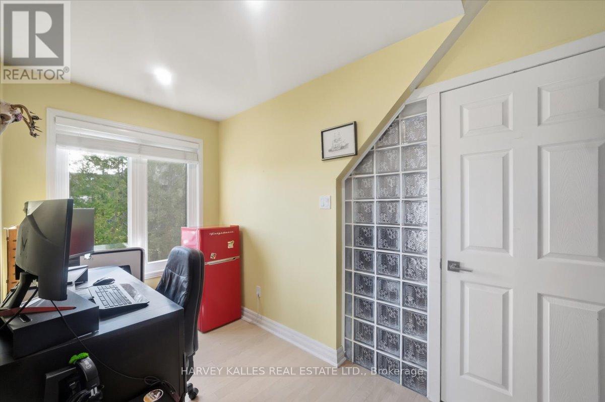 72 WALMER ROAD