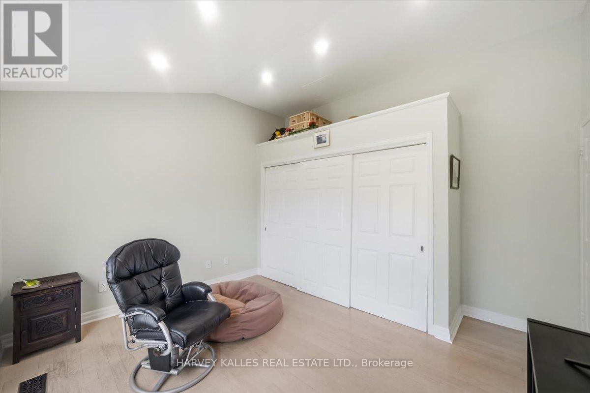 72 WALMER ROAD