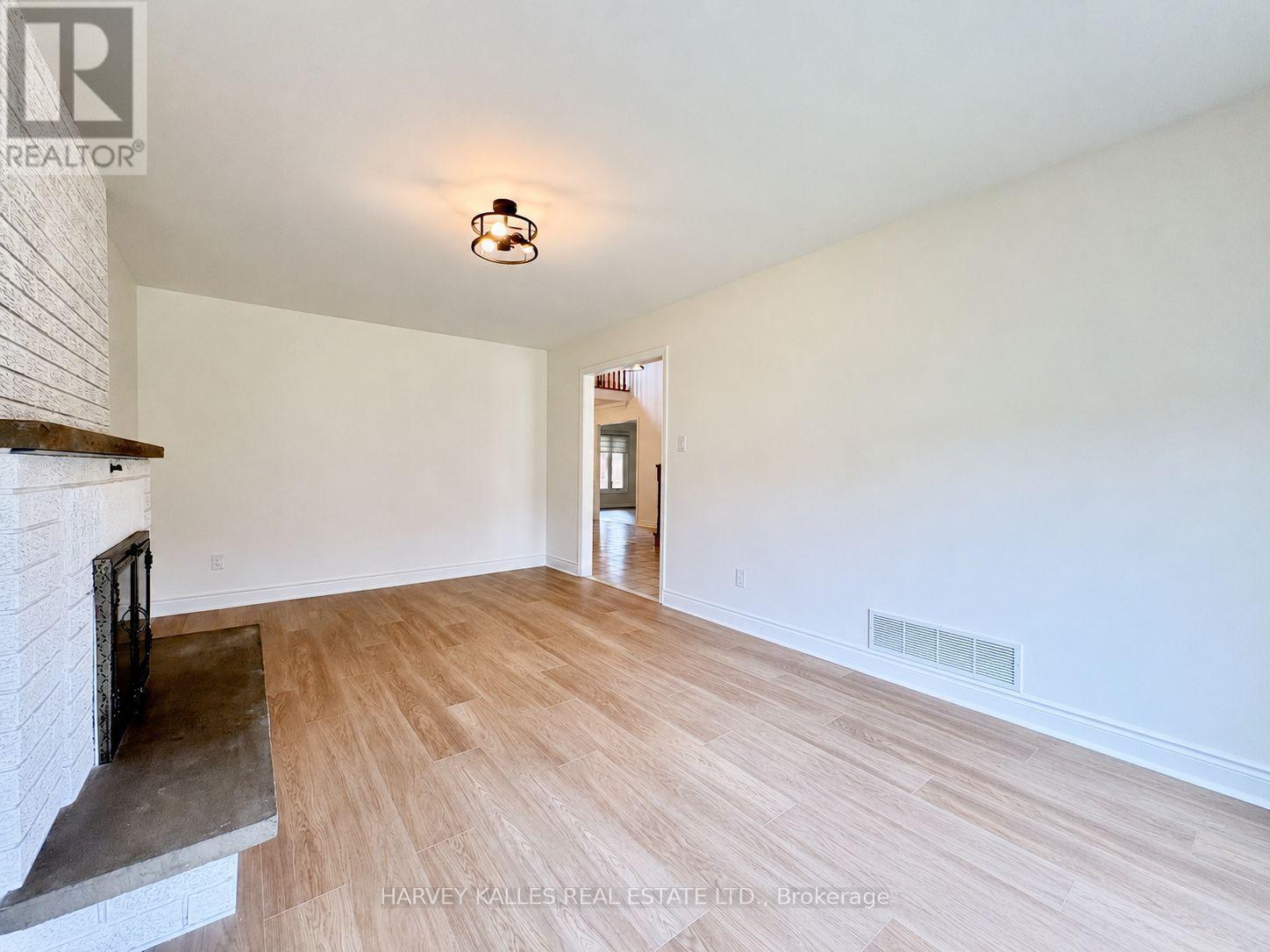 70 AMARETTO COURT