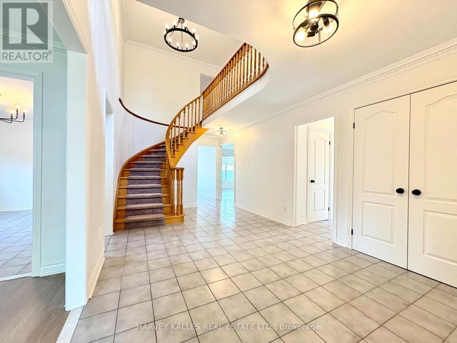 70 AMARETTO COURT