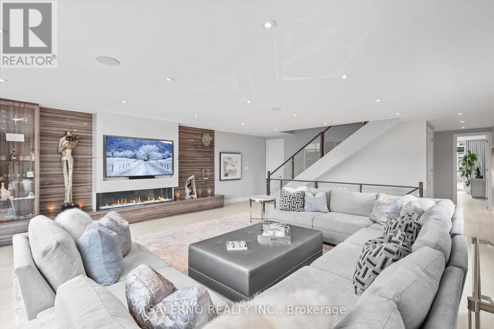 3719 MANGUSTA COURT