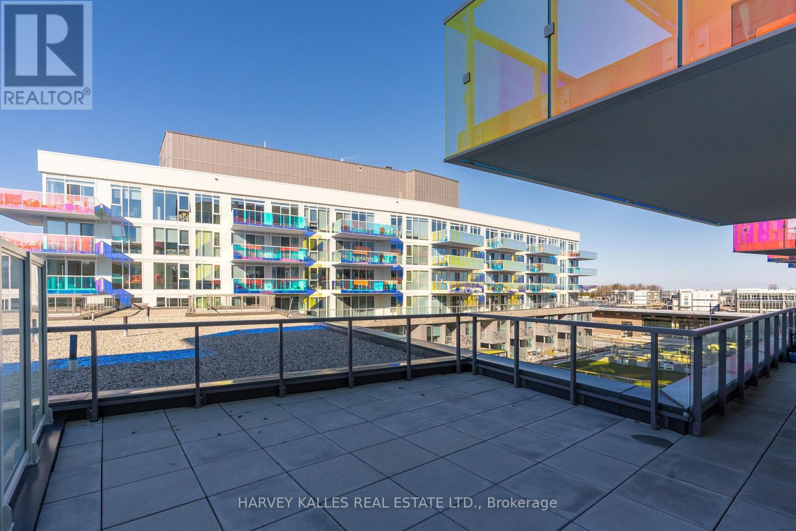 303 - 333 SUNSEEKER AVENUE