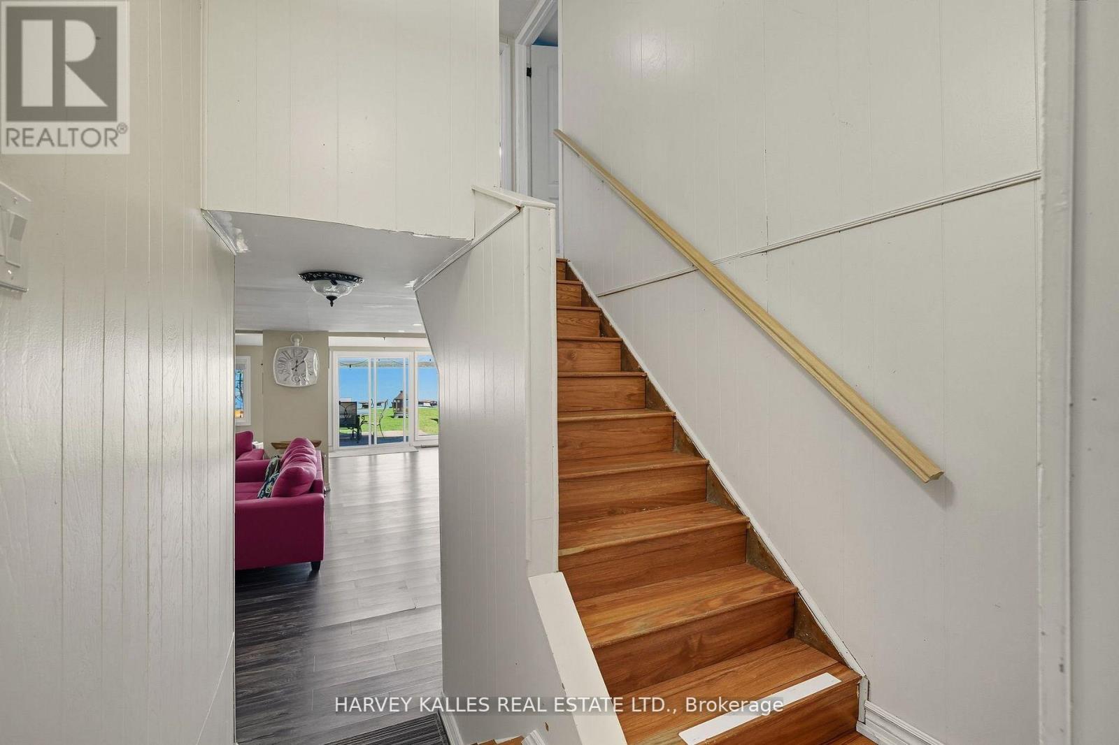 72 LAKESIDE DRIVE