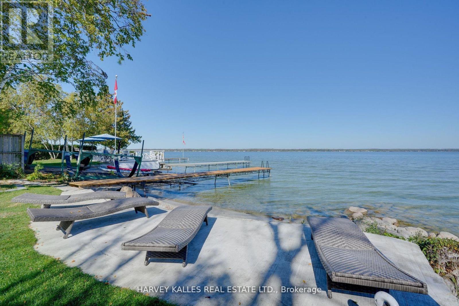 72 LAKESIDE DRIVE