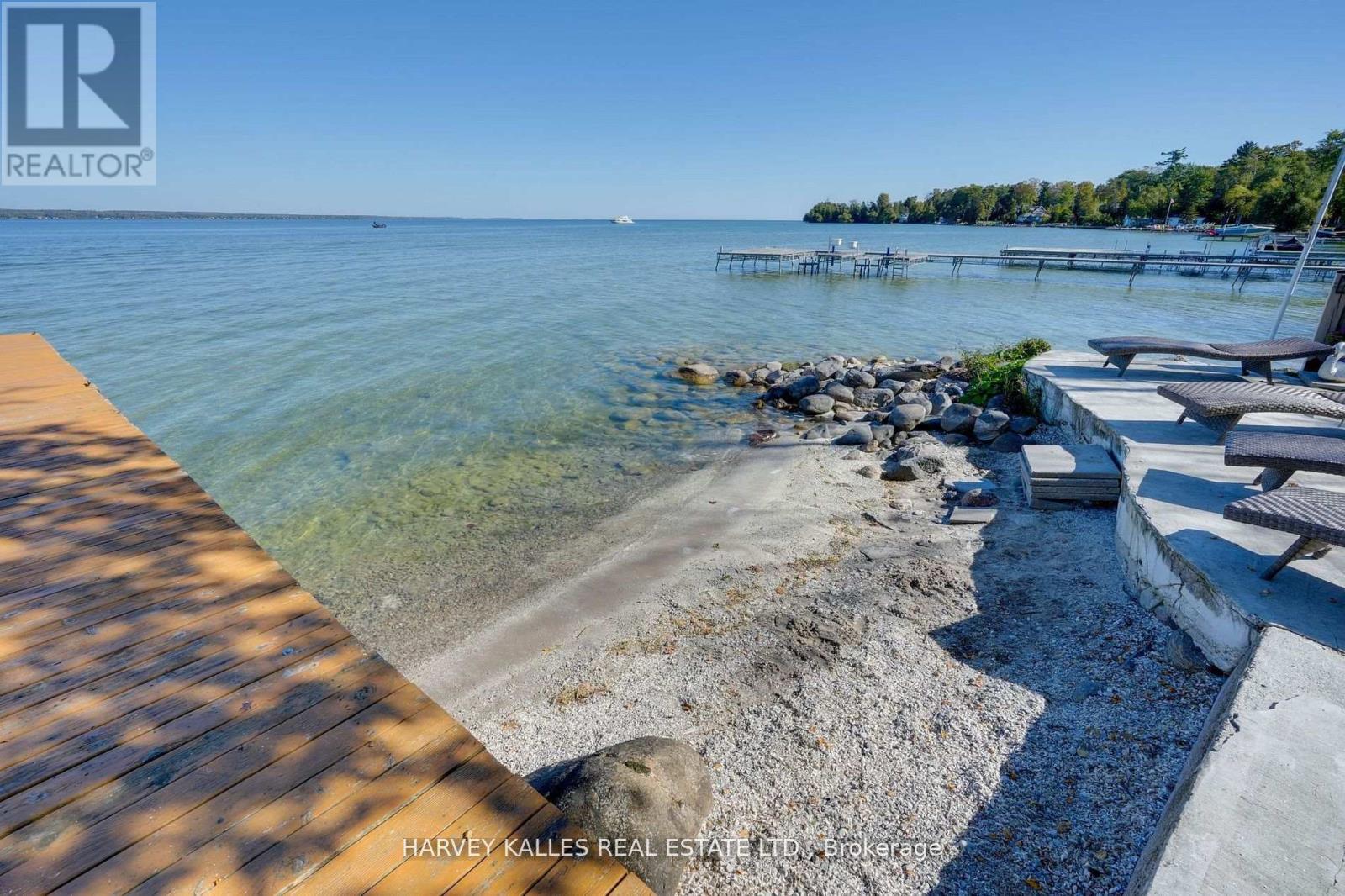 72 LAKESIDE DRIVE
