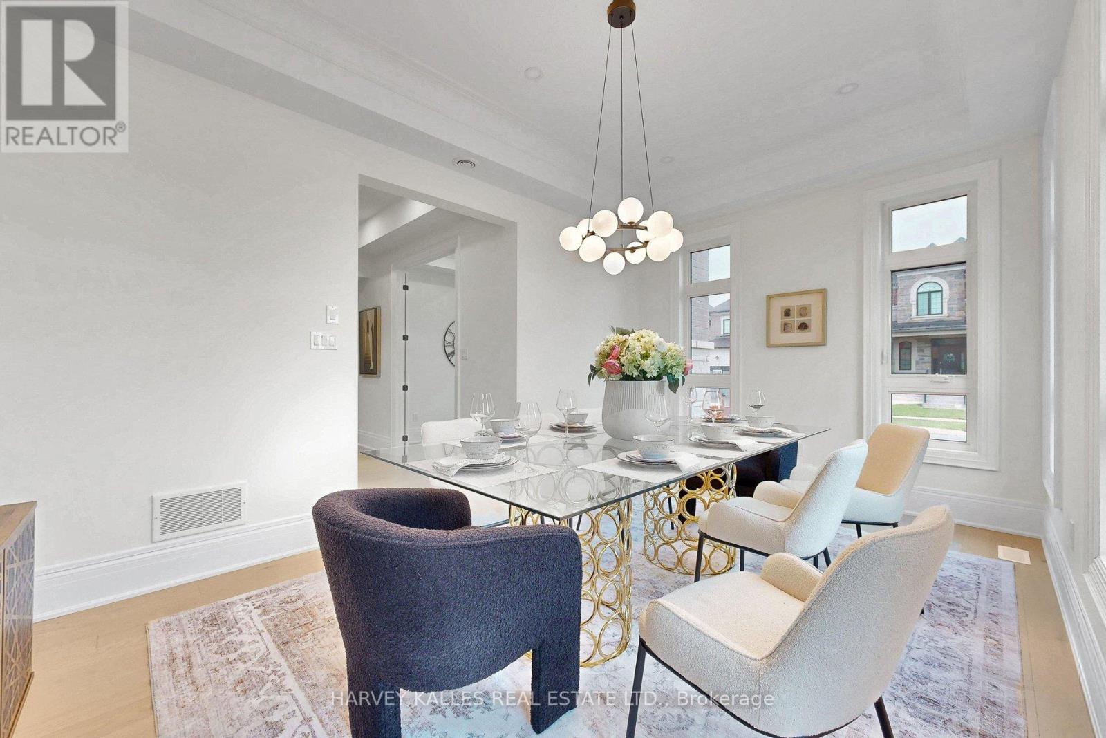 107 WINTHROP CRESCENT