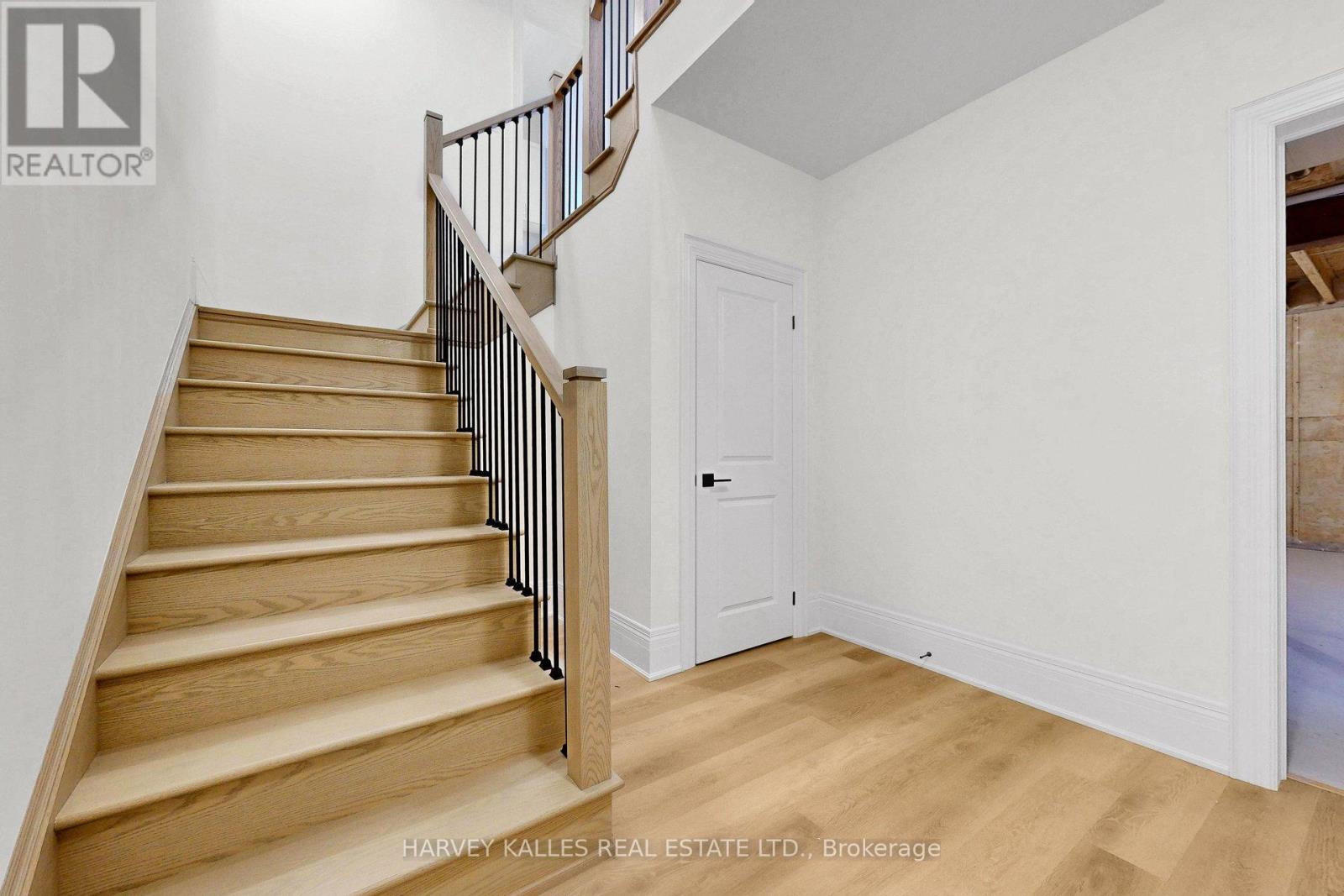 107 WINTHROP CRESCENT