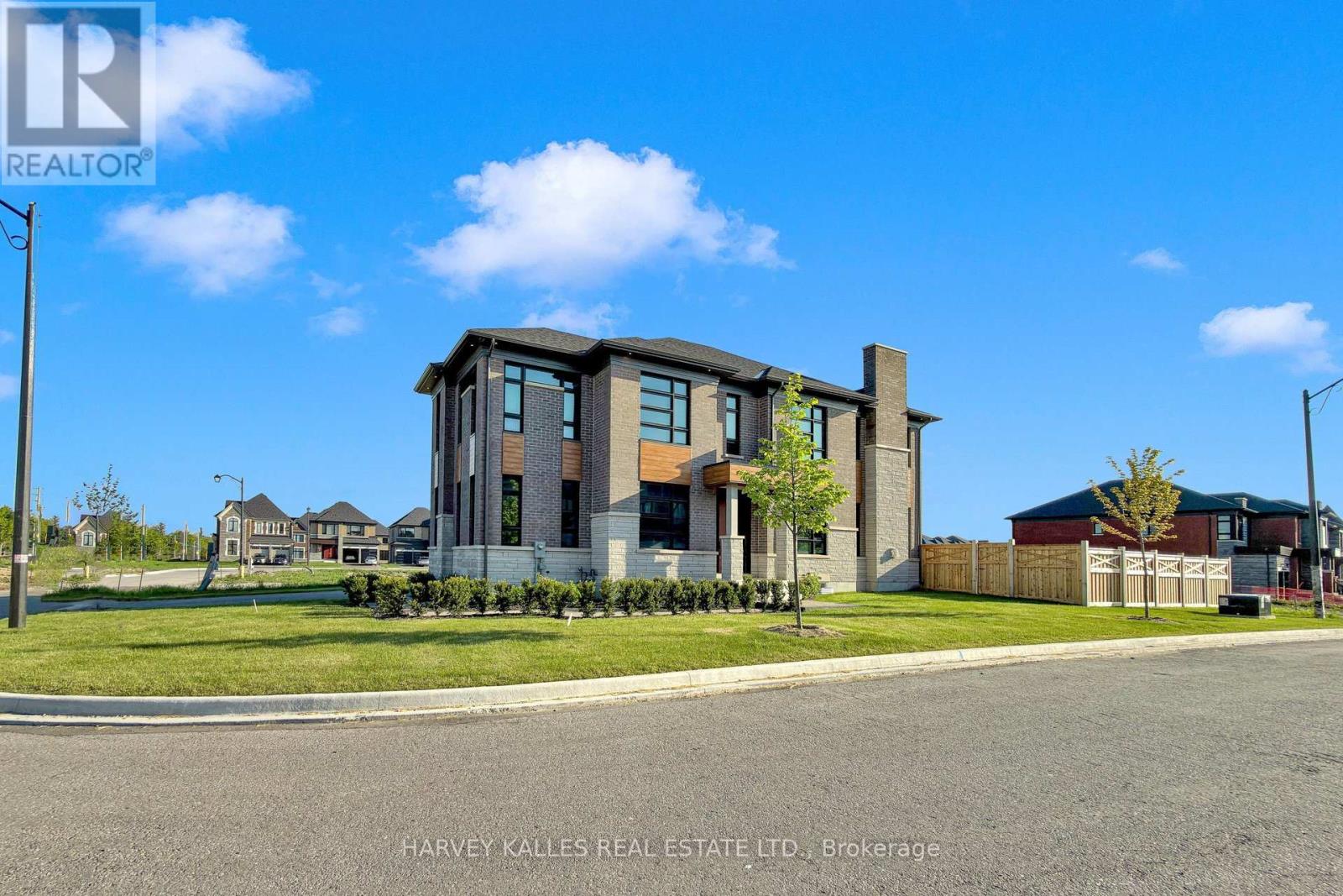 107 WINTHROP CRESCENT
