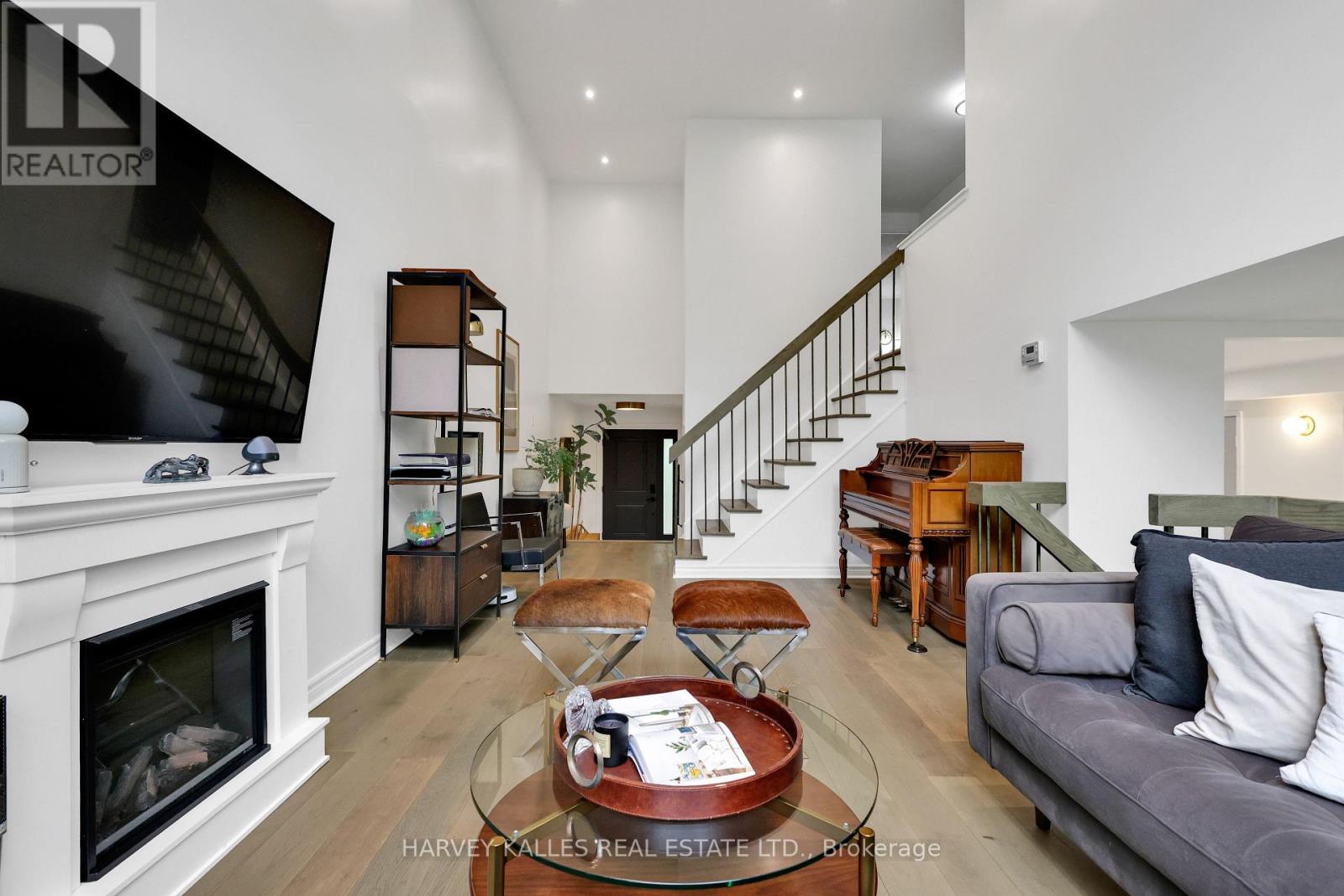 41 DONNAMORA CRESCENT