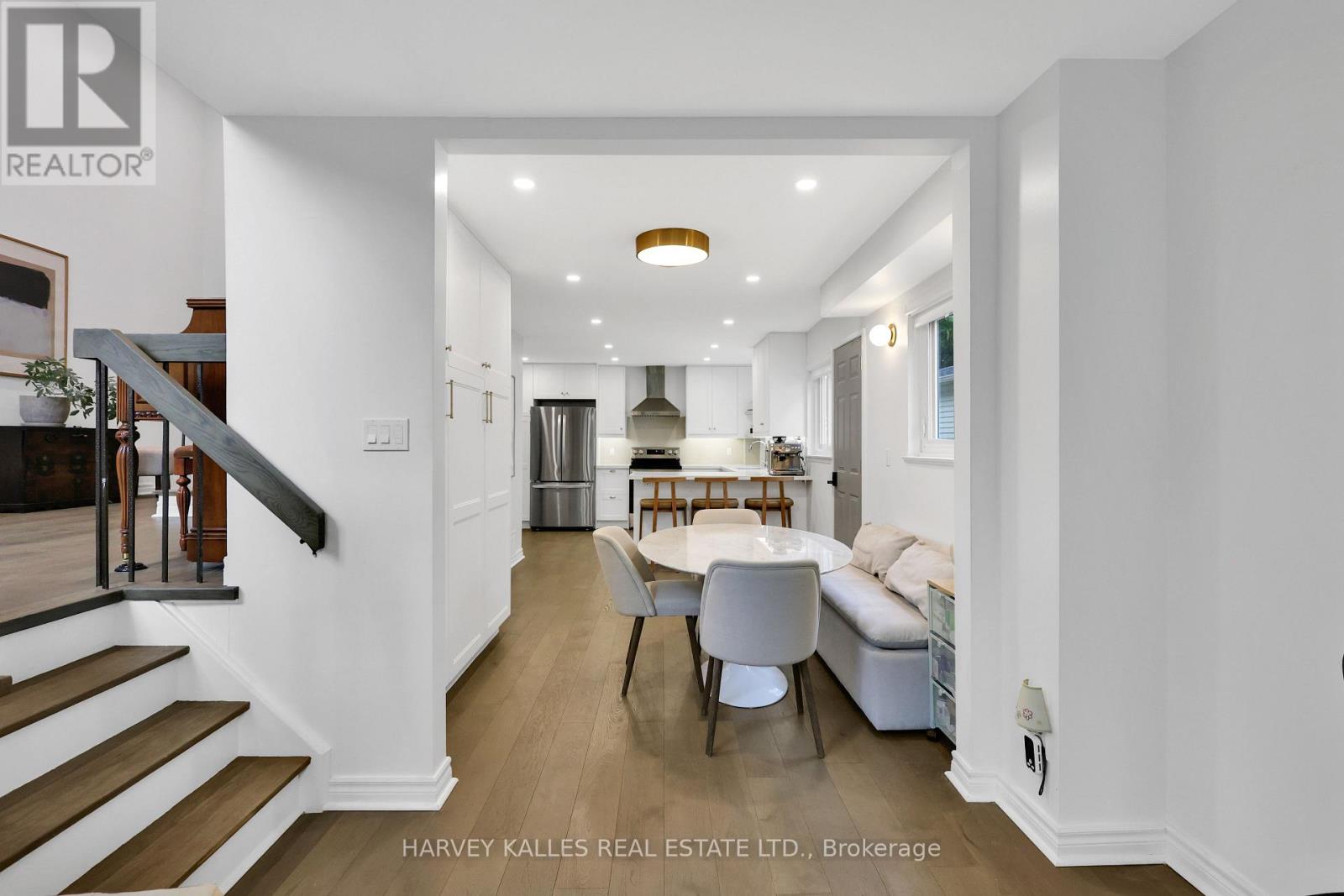 41 DONNAMORA CRESCENT