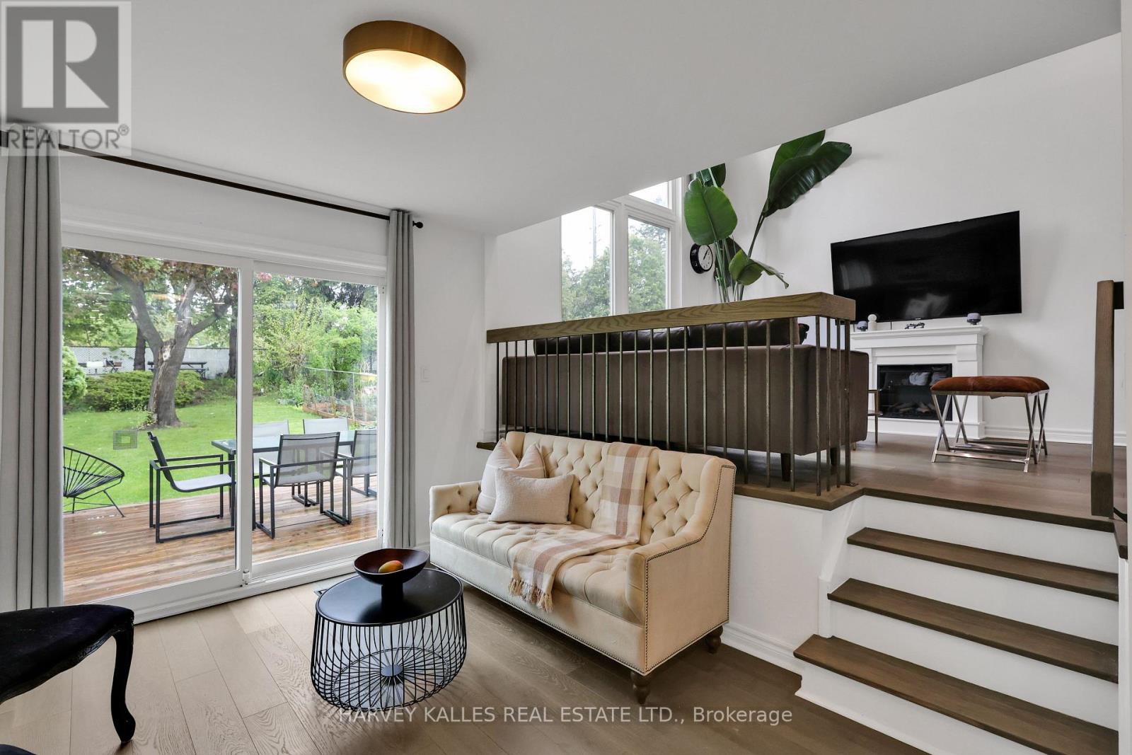 41 DONNAMORA CRESCENT